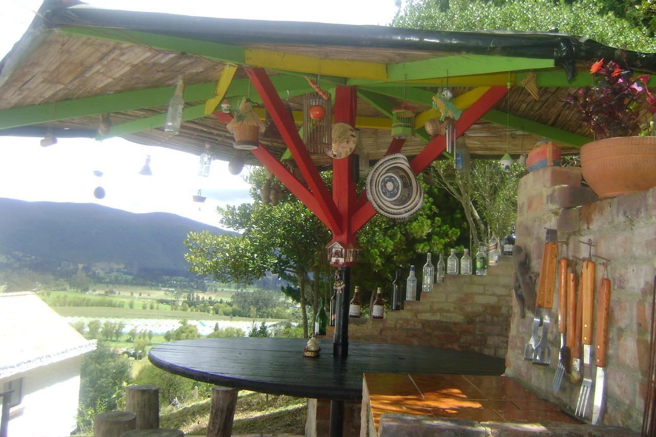 El Pedregal Sopó Acomodação com café da manhã Exterior foto